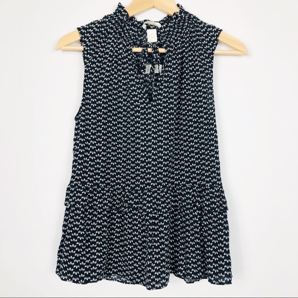 H&M Tops - H&M Ruffle Bottom High Tie Neck Tank Blouse